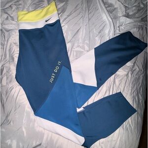 Women’s Nike leggings multi color
